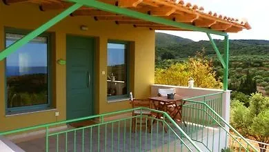 Chamaloni Finikounta