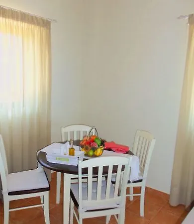 Chamaloni Feriehus *