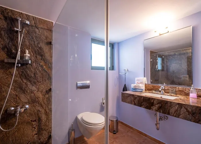 Chamaloni * Finikounta